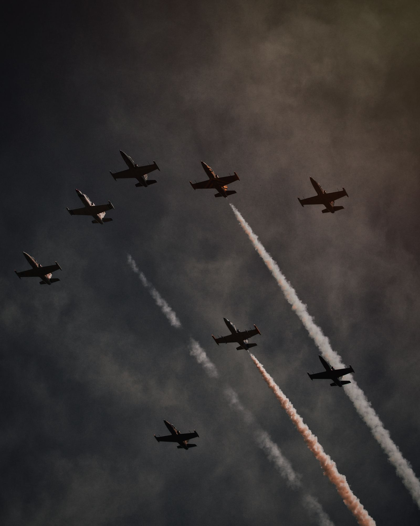 Beautiful Shot Many Planes Gray Sky Performing Operations Pirouetting